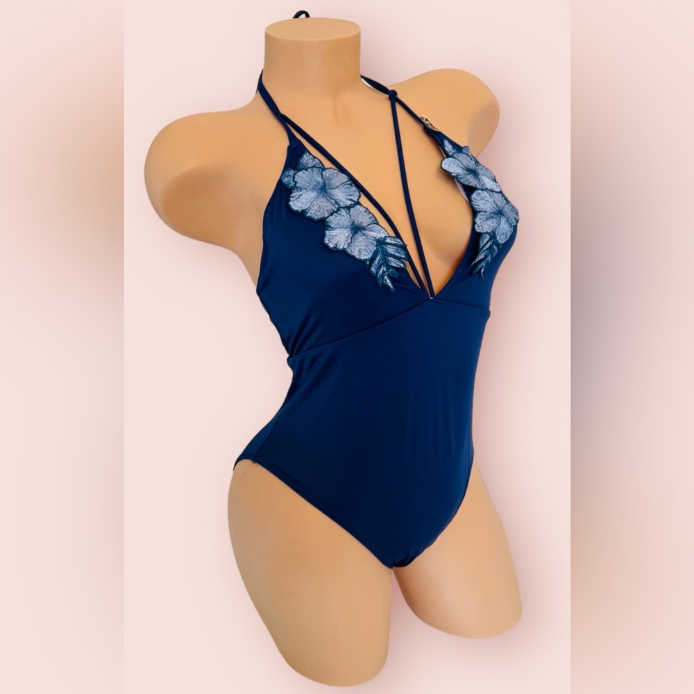 Victoria’s Secret PINK Swimsuit Embroidered Strappy Plunge One Piece M
